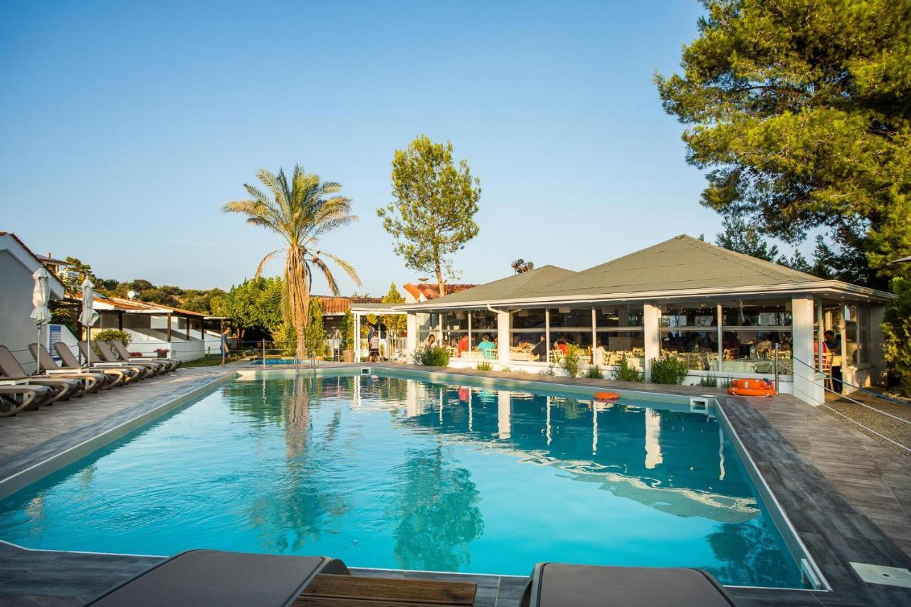 Coral Blue Beach Hotel 게라크니 외부 사진
