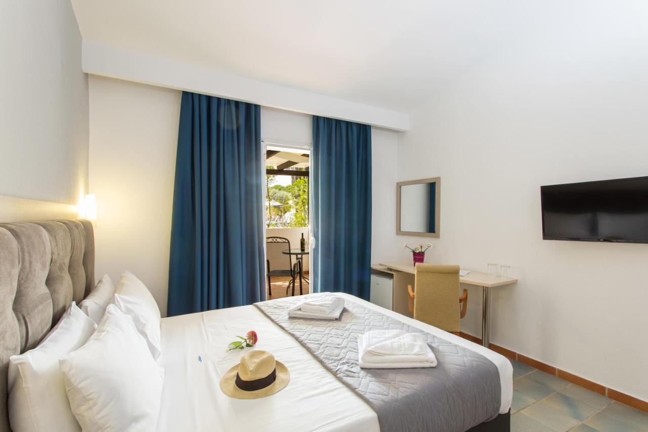 Coral Blue Beach Hotel 게라크니 외부 사진